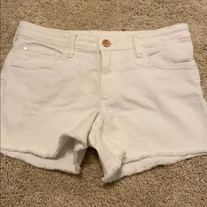 white jean shorts